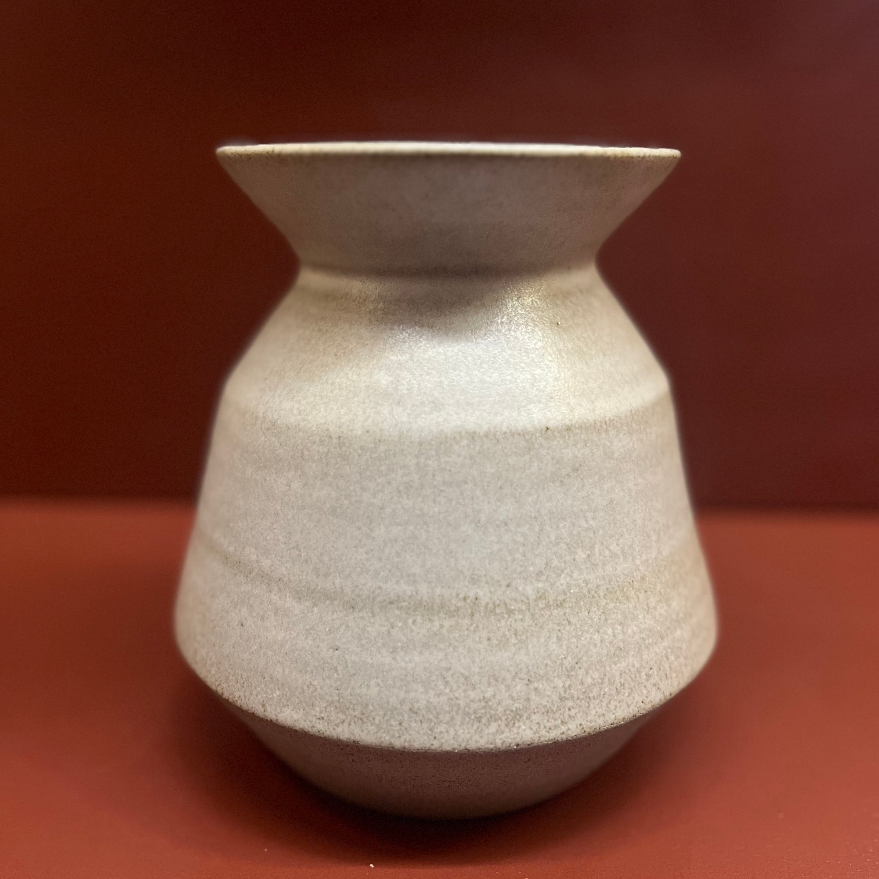 Thea Ceramics Vase - Kirikiri
